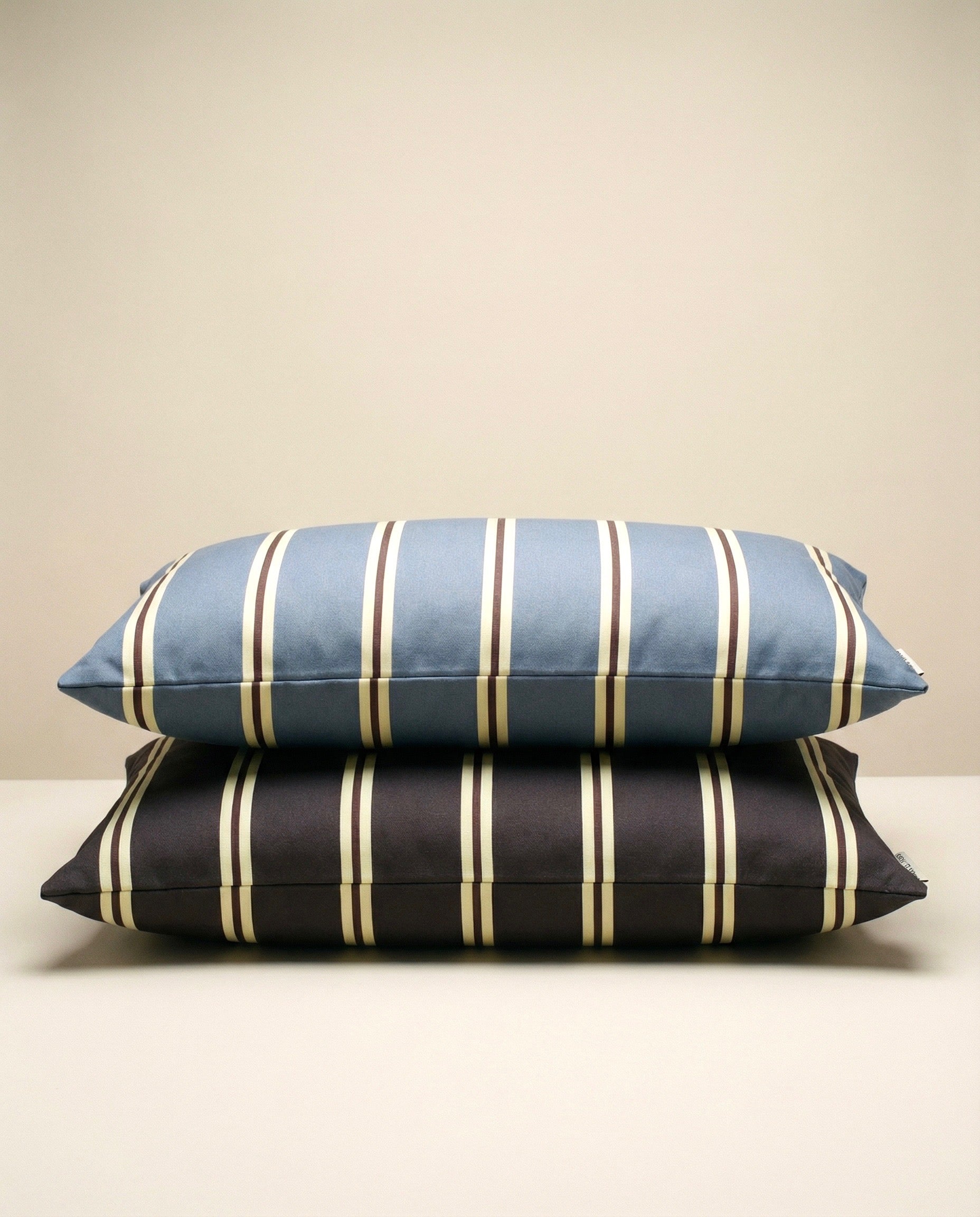 (soft Stripe)© Poszewka dekoracyjna